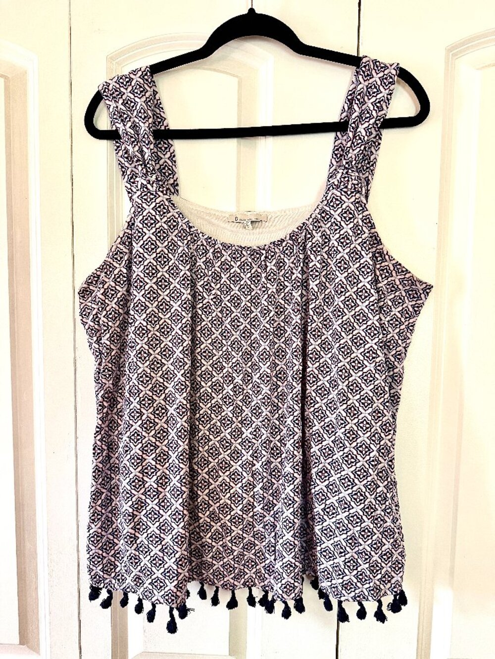 B Skies Are Blue Tassel Hem Tank | Geometric Print | Size 1X